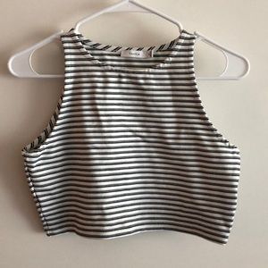 Aritzia crop top